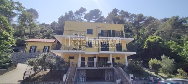 appartamento in vendita ad Andora