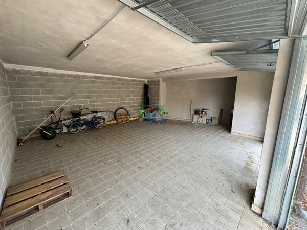 locale di sgombero in vendita ad Andora in zona Rollo