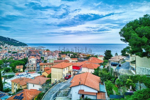 appartamento in vendita ad Andora
