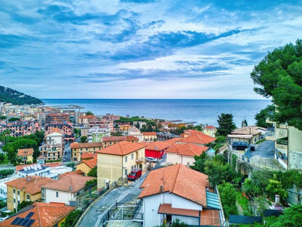 appartamento in vendita ad Andora