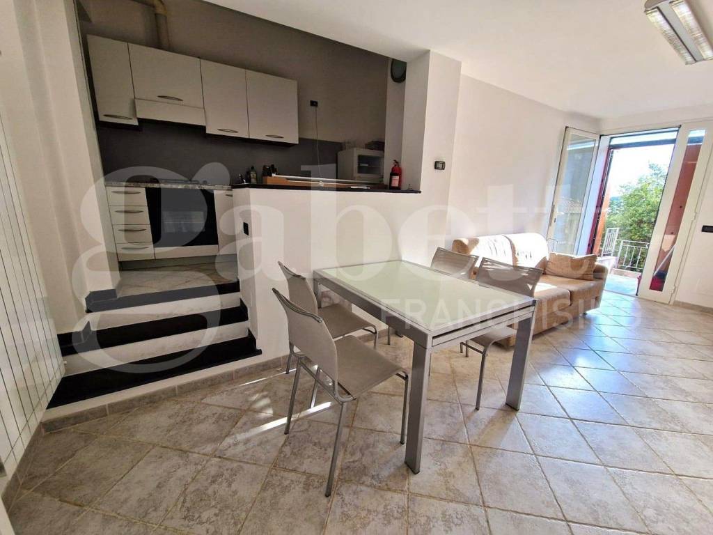 appartamento in vendita ad Andora in zona San Bartolomeo