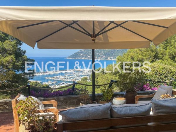 casa indipendente in vendita ad Andora