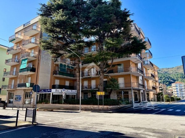 appartamento in vendita ad Andora