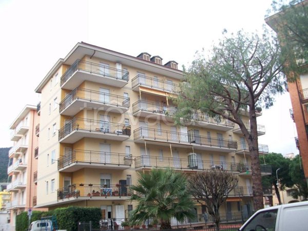 appartamento in vendita ad Andora