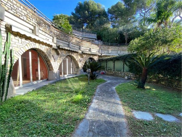 appartamento in vendita ad Andora