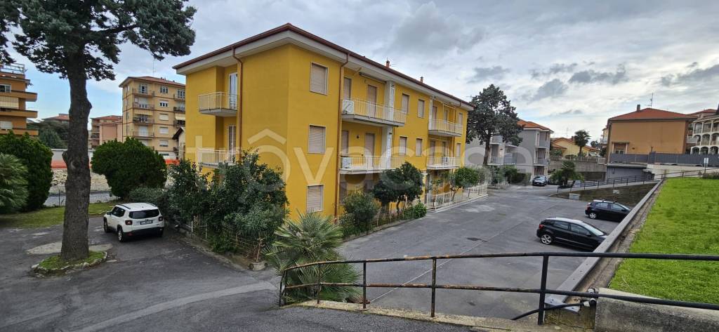 appartamento in vendita ad Andora