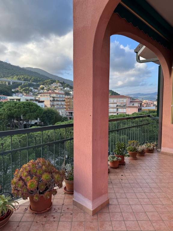 appartamento in vendita ad Andora