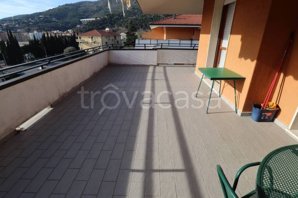 appartamento in vendita ad Andora