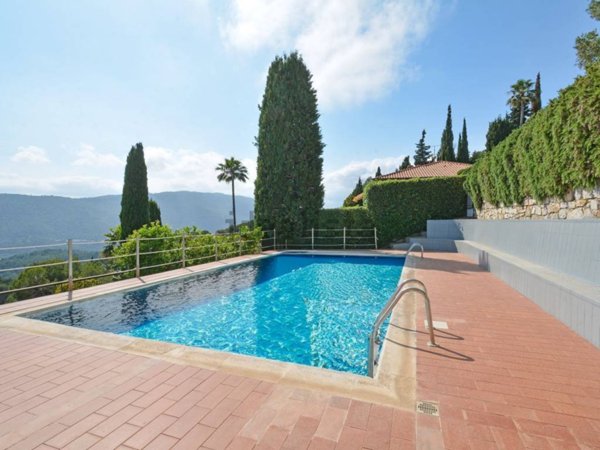 casa indipendente in vendita ad Andora
