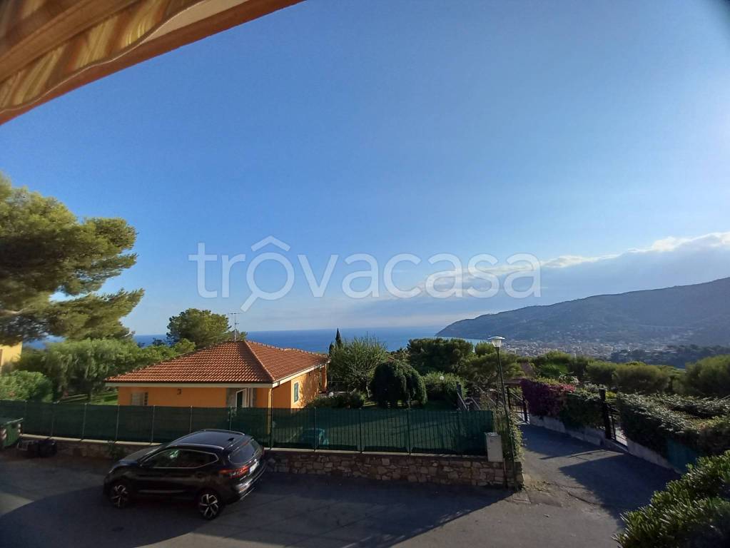 casa indipendente in vendita ad Andora