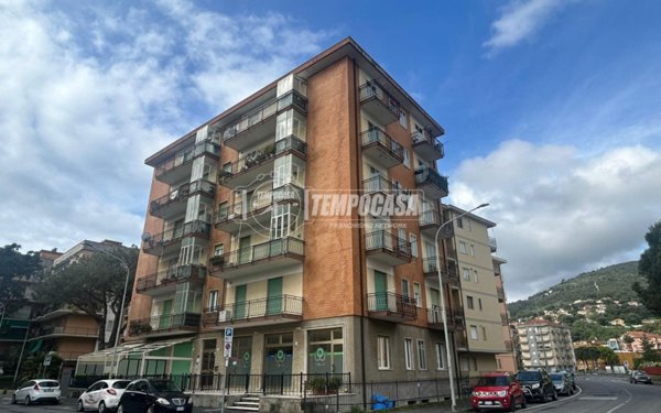 appartamento in vendita ad Andora