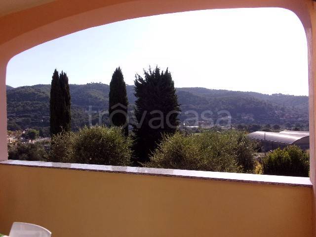 appartamento in vendita ad Andora in zona Conna