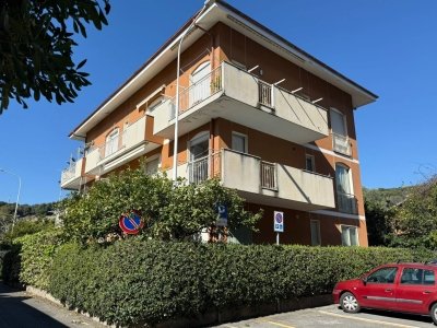 appartamento in vendita ad Andora in zona San Bartolomeo