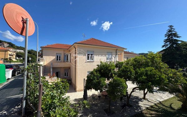 appartamento in vendita ad Andora