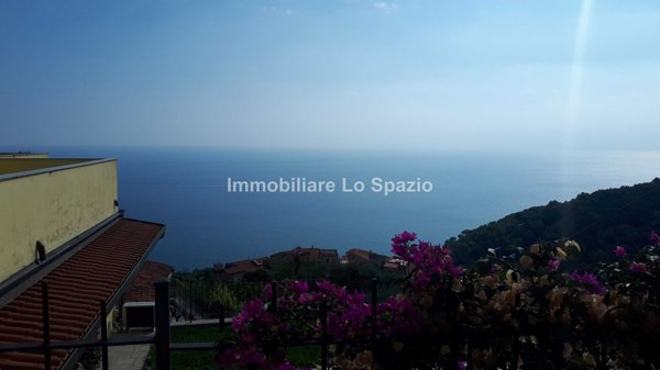 appartamento in vendita ad Andora in zona La Colla