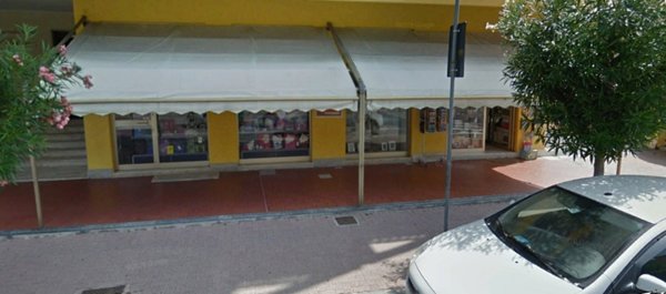 locale commerciale in vendita ad Andora