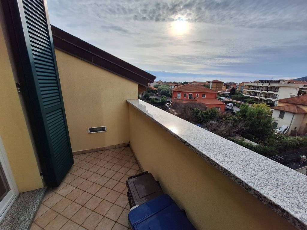 appartamento in vendita ad Andora