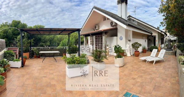 casa indipendente in vendita ad Andora