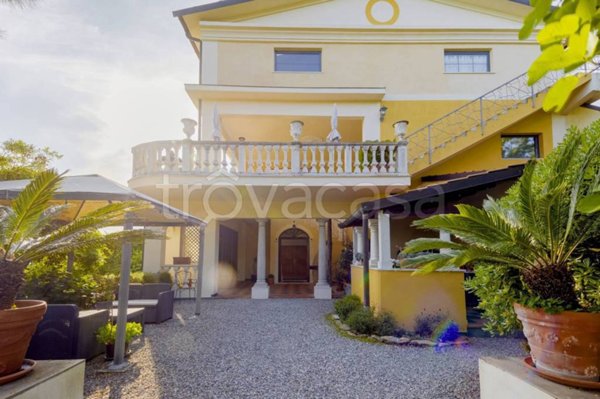 casa indipendente in vendita ad Andora