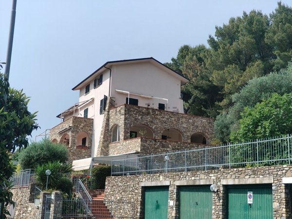 appartamento in vendita ad Andora