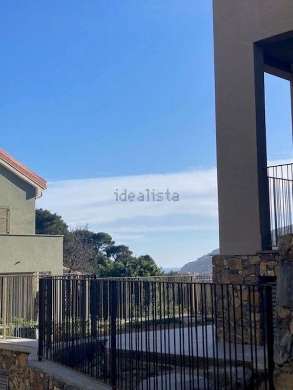 appartamento in vendita ad Andora in zona La Colla