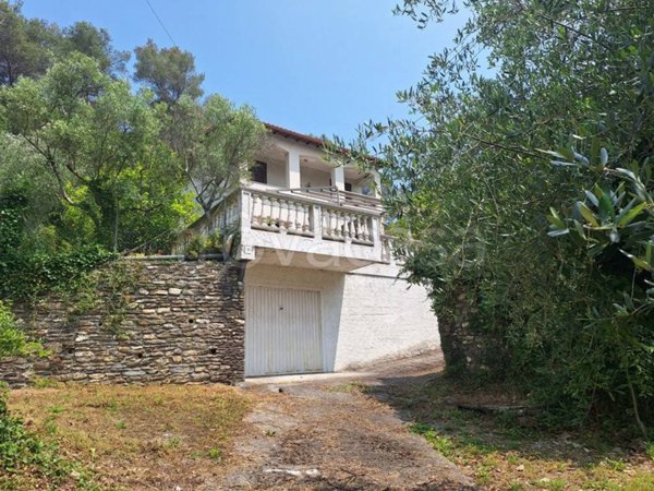 casa indipendente in vendita ad Andora in zona San Bartolomeo