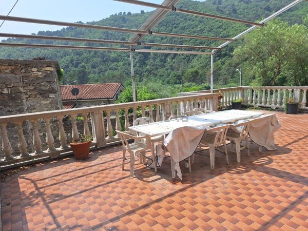 appartamento in vendita ad Andora in zona San Bartolomeo