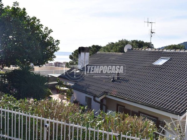 appartamento in vendita ad Andora