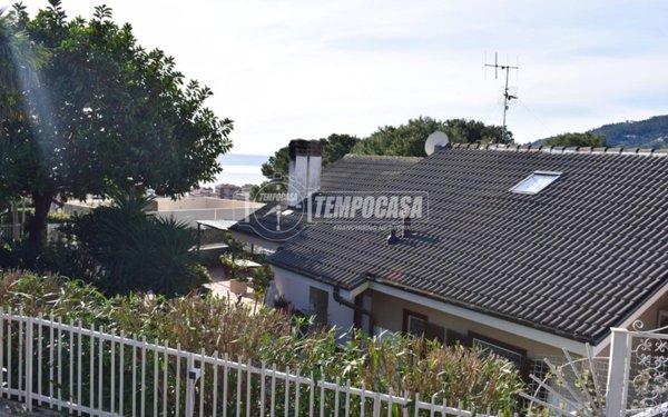 appartamento in vendita ad Andora