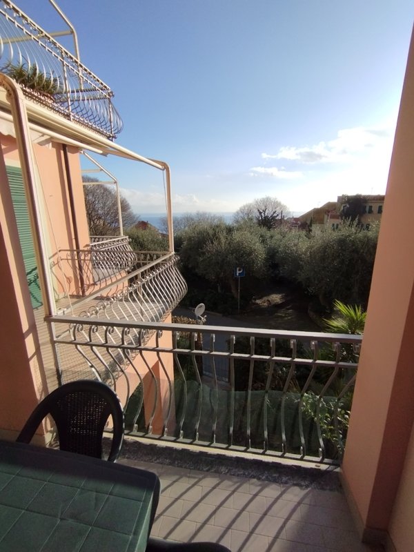 appartamento in vendita ad Andora in zona Rollo
