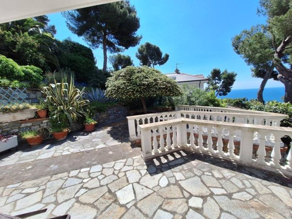 casa indipendente in vendita ad Andora