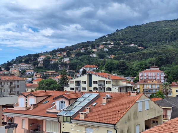appartamento in vendita ad Andora