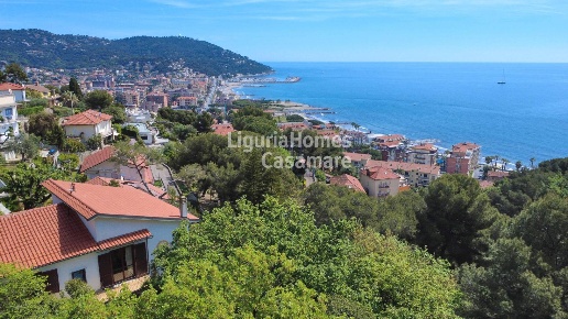 casa indipendente in vendita ad Andora