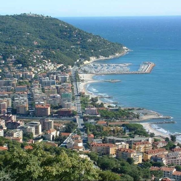 appartamento in vendita ad Andora