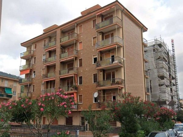 appartamento in vendita ad Andora