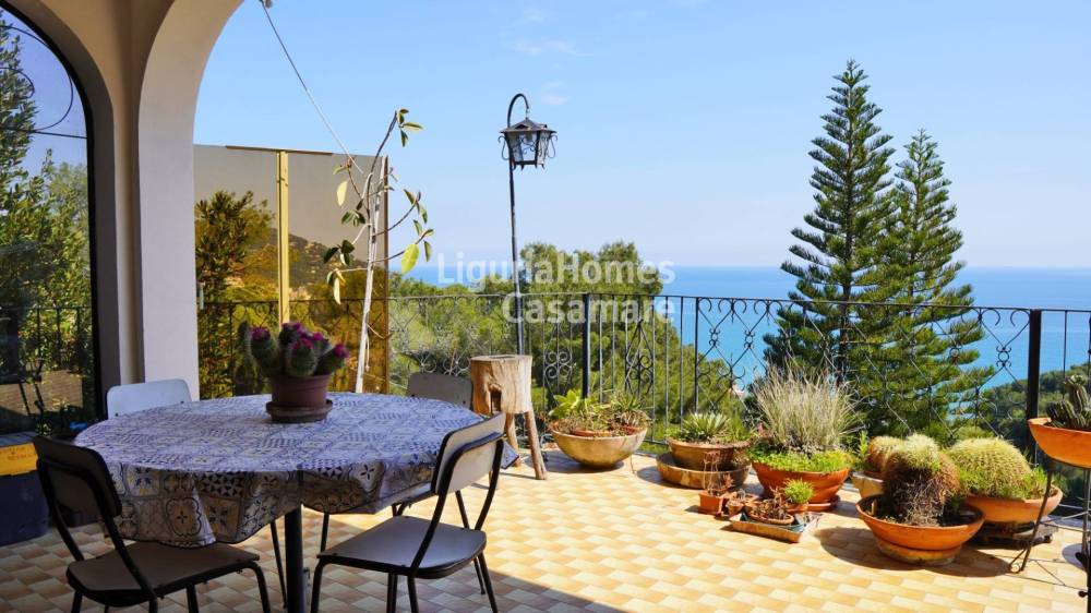 casa indipendente in vendita ad Andora