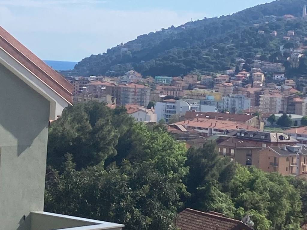 appartamento in vendita ad Andora