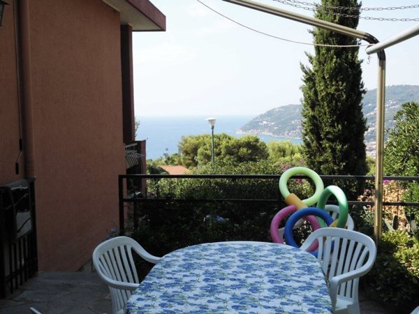 casa indipendente in vendita ad Andora