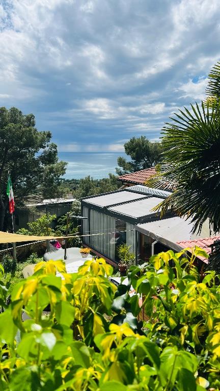 casa indipendente in vendita ad Andora