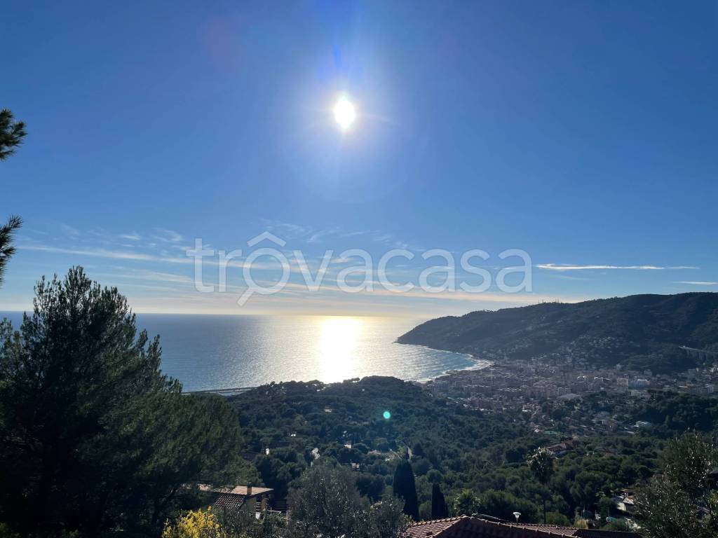 appartamento in vendita ad Andora