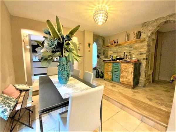 casa indipendente in vendita ad Andora