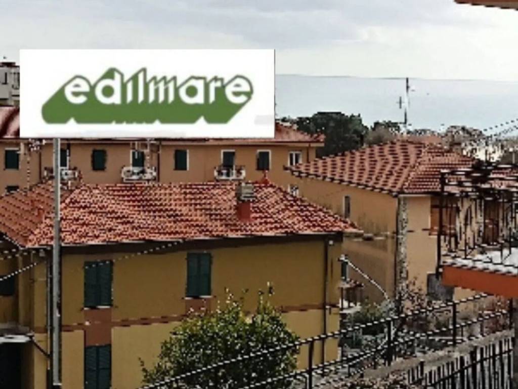 casa indipendente in vendita ad Andora