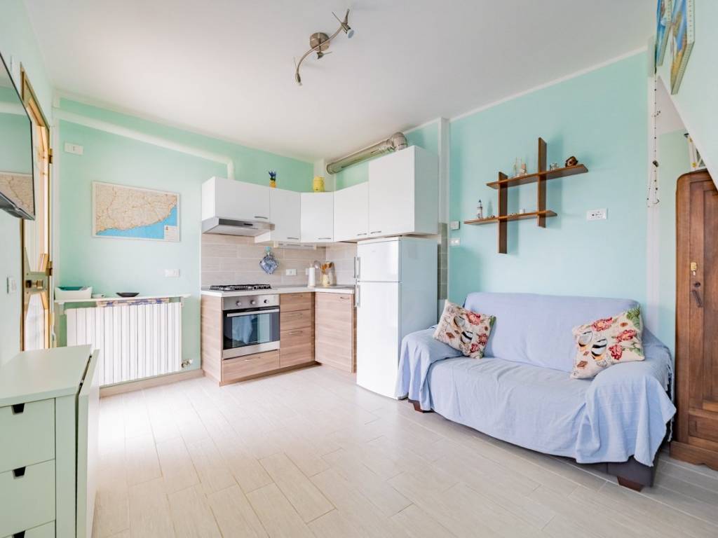 casa indipendente in vendita ad Andora