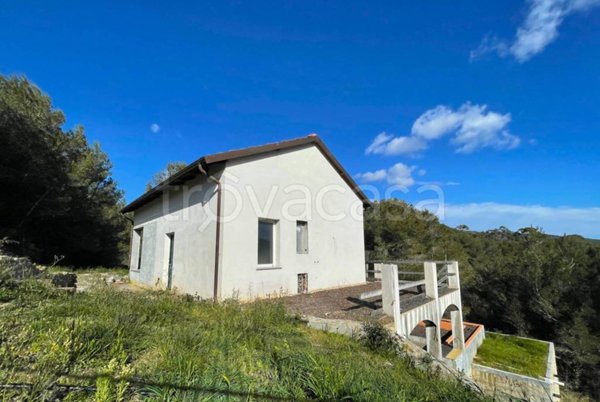 casa indipendente in vendita ad Andora in zona San Bartolomeo