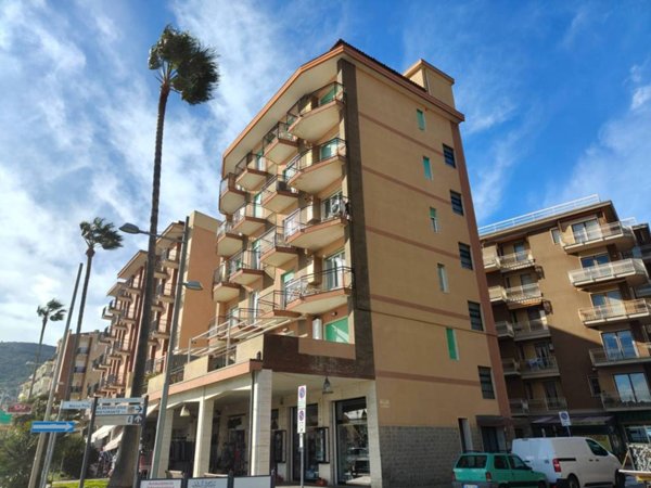 appartamento in vendita ad Andora