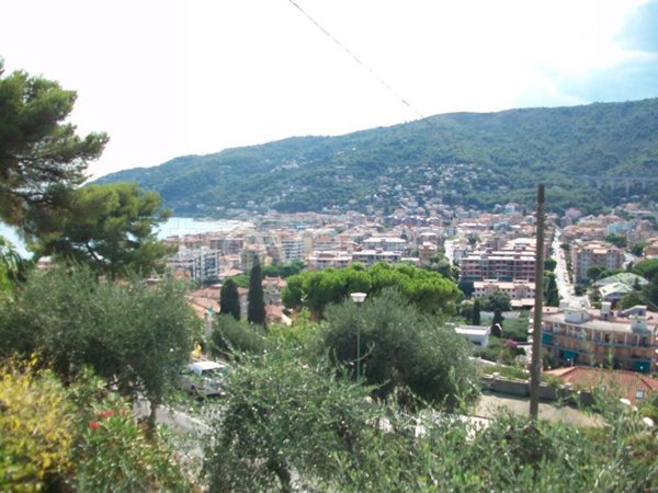 appartamento in vendita ad Andora