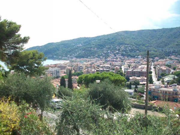 appartamento in vendita ad Andora