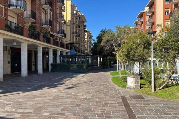 negozio in vendita ad Andora