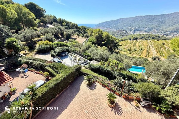 casa indipendente in vendita ad Andora