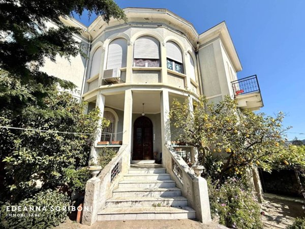 casa indipendente in vendita ad Andora